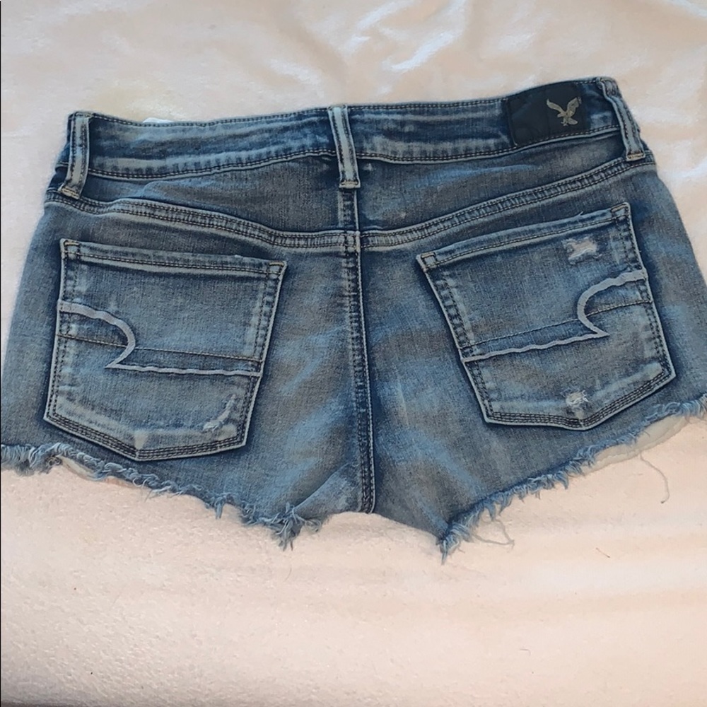 Shorts - Picture 3 of 3